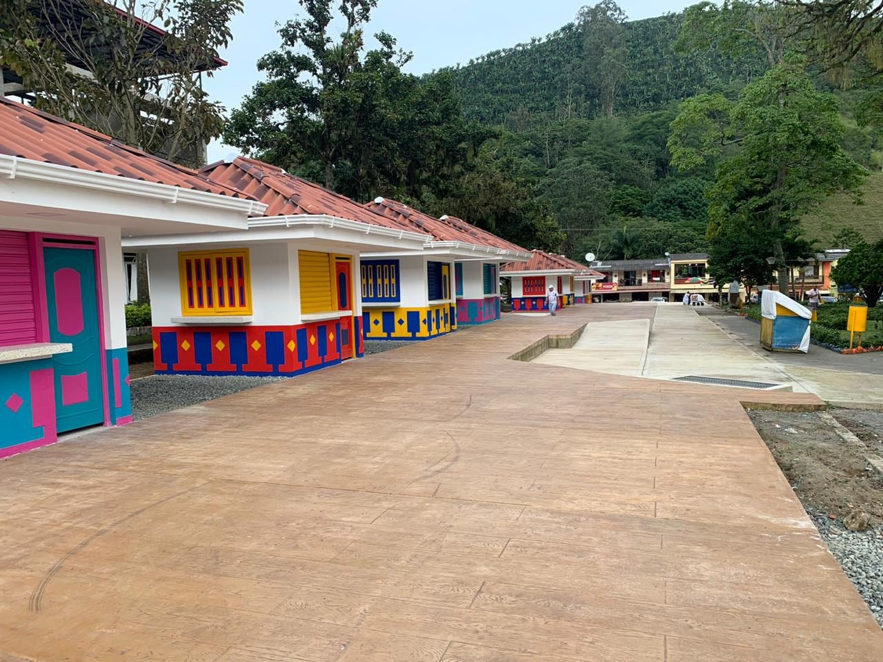 Diseño y Construcción Parque Principal Municipio de La Celia. La Celia, Risaralda