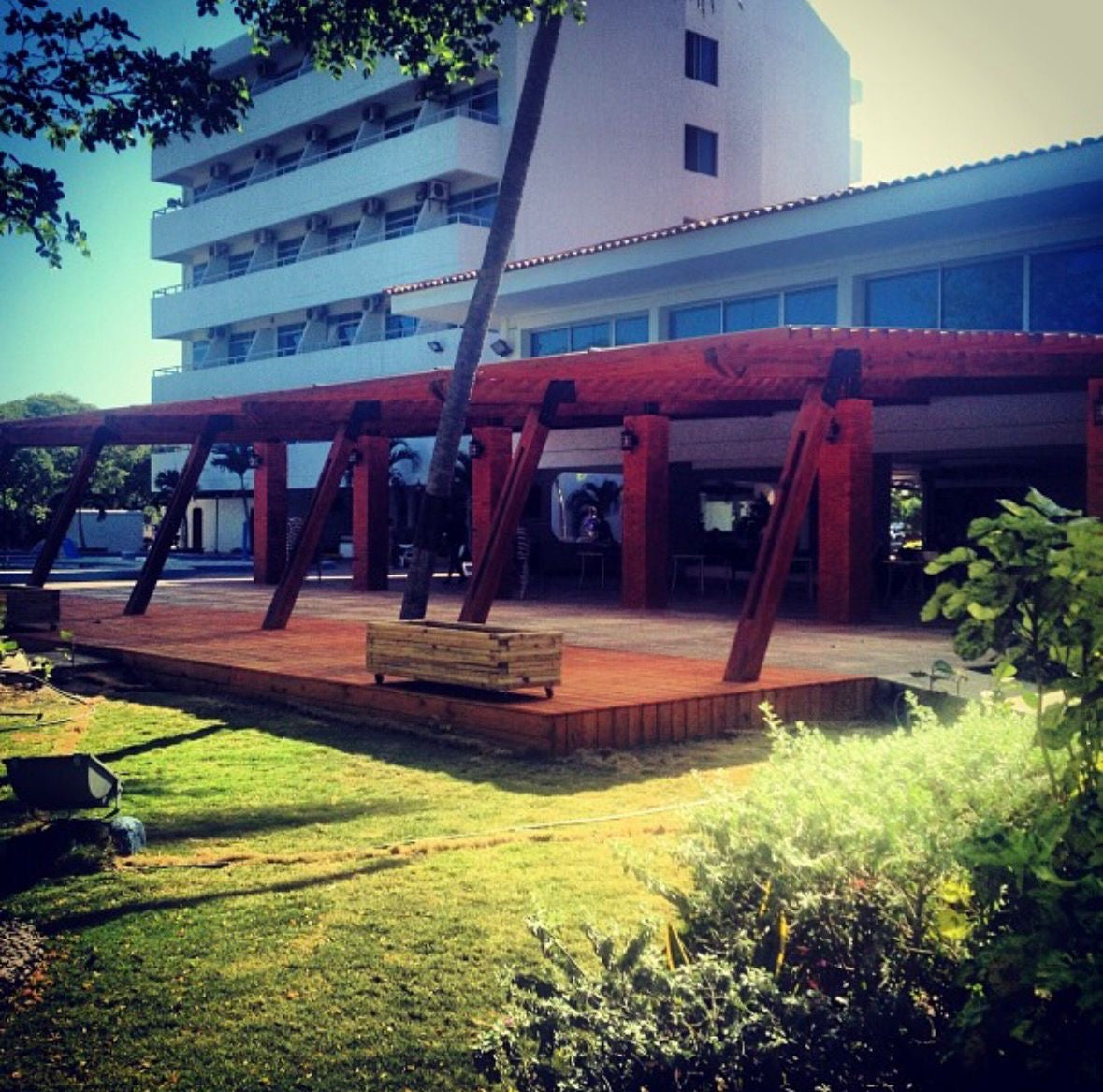 Ampliación Restaurante Club de Oficiales del Ejército de Colombia. Santa Marta, Magdalena.