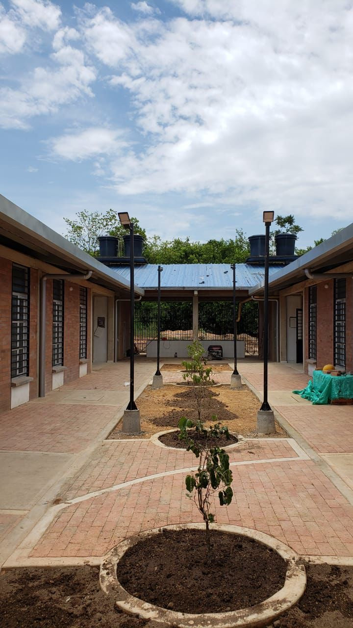 Diseño y Construccion Internado Educativo sede Picalojo. Guaviare